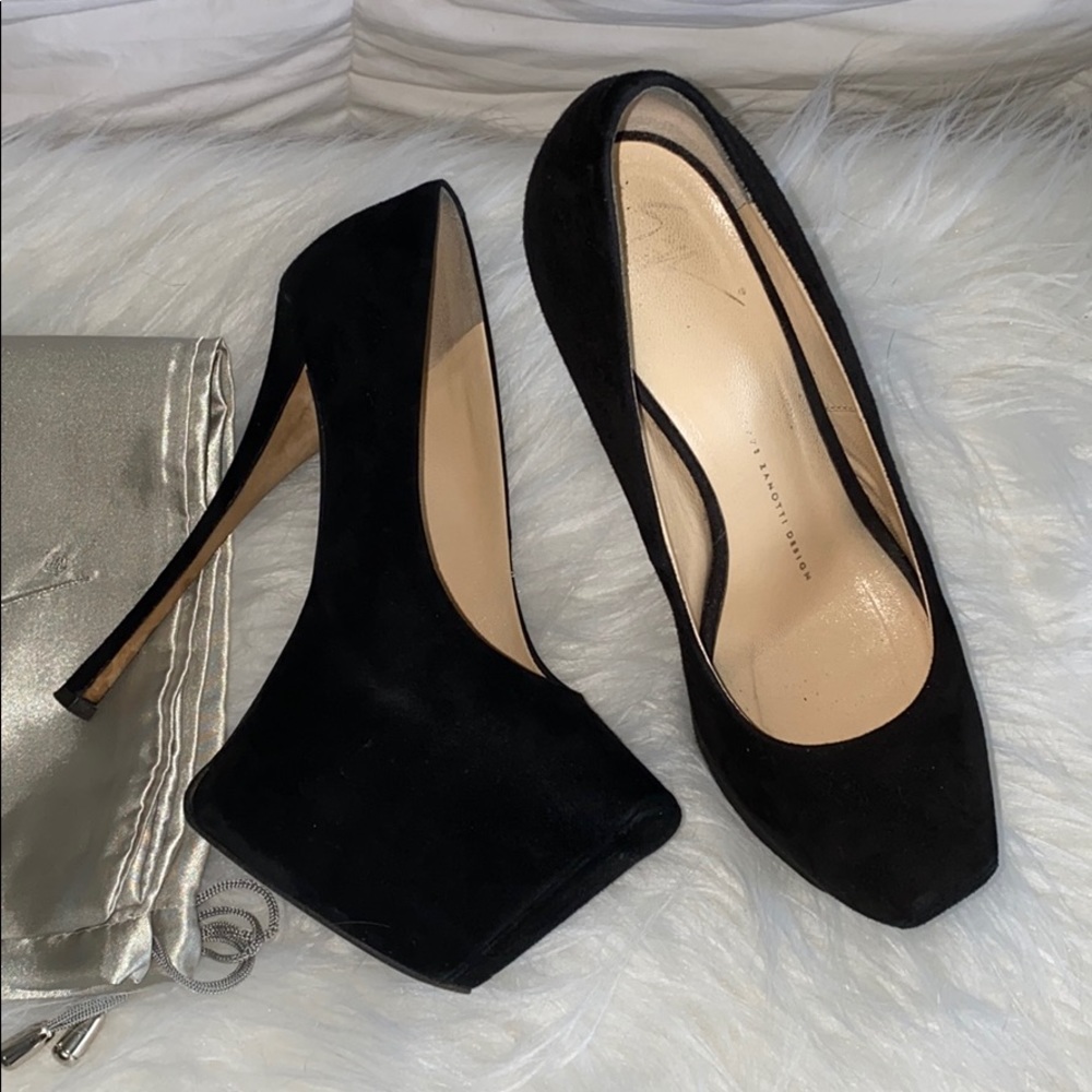 Giuseppe Zanotti Black Suede Platform Pump